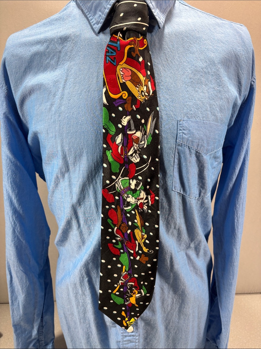 VTG Looney Tunes Christmas Novelty Tie Black with Cartoon Characters 90’s